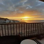 Sunrise Seaview Balcon Del Mar With Glass Veranda アパート *